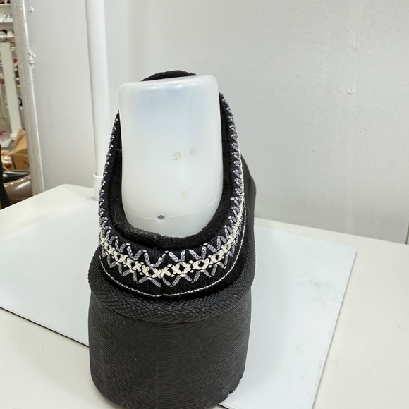 WOMEN BLACK  FUR PLATFORM SLIPPERS 2078 - Picture 6 of 7